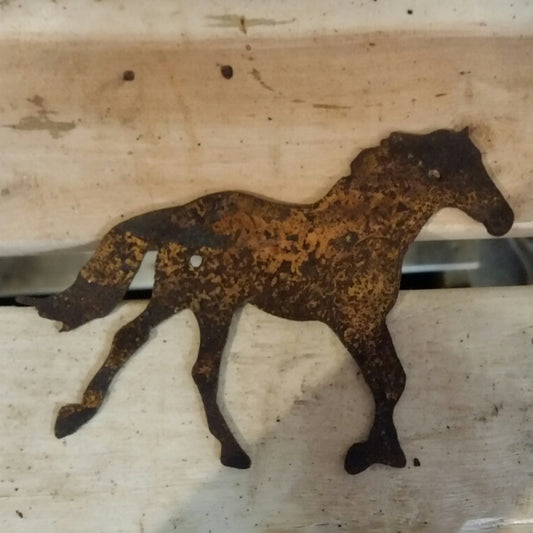 Running Horse- made from thick rusty steel (17cm x 11.5cm) - Da Vinci Chalk Paint & Rustic home decor